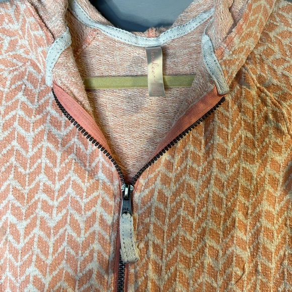 Peach Chevron zip up hoodie - Picture 15 of 15